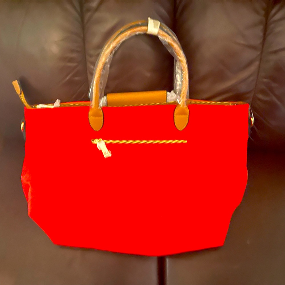 Large red purse!!brand new!
